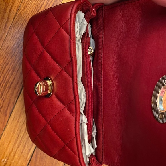 Forever21 Red Fanny Pack NWT - Picture 4 of 6